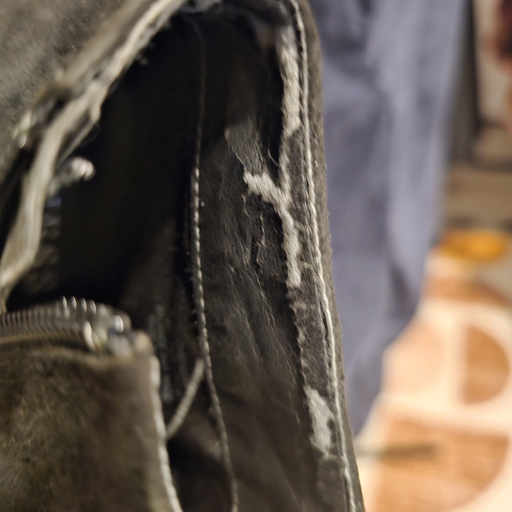 Guess Owens Suede Military Button 4-inch Heel Ankle Booties Sz. 6.5 - Picture 9 of 14